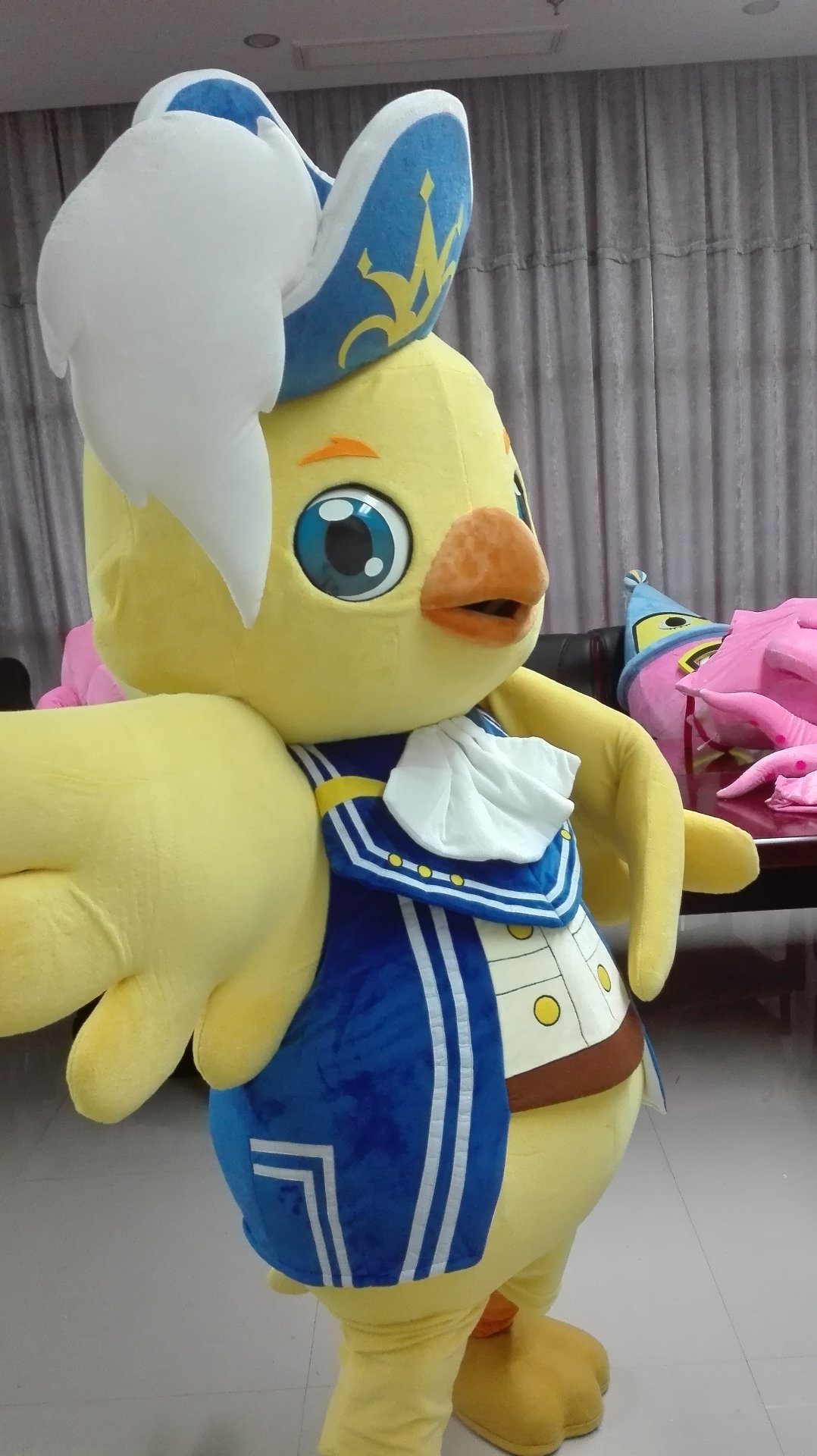 卡通小鸡人偶服实拍
